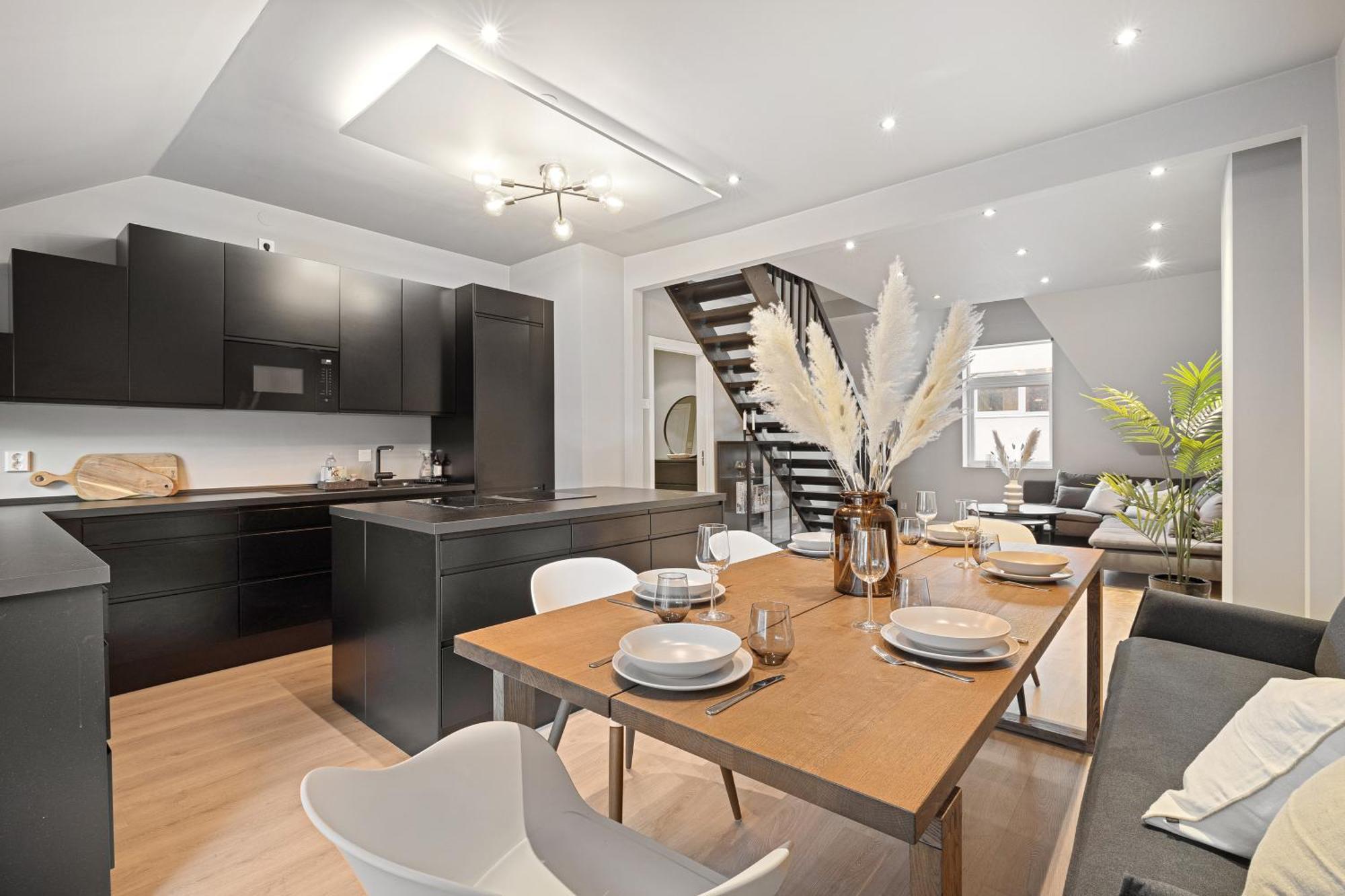 Homerentals L 120Sqm Mid-Central - King Beds - 500Mbps Wi-Fi 베르겐 외부 사진